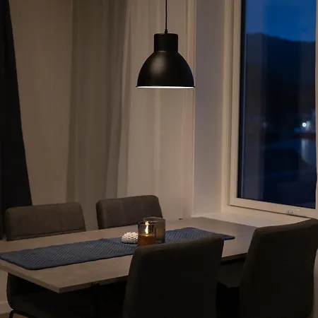 Gammelbanken Seaview - Modern With Sea View, Lofoten *