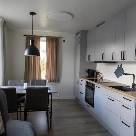 アパート Gammelbanken Seaview - Modern With Sea View, Lofoten バルスタ