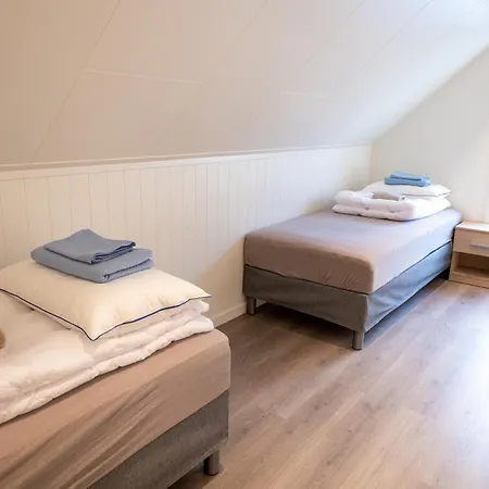 Gammelbanken Seaview - Modern With Sea View, Lofoten