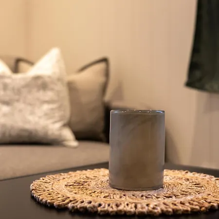 Gammelbanken Seaview - Modern With Sea View, Lofoten Апартаменты *